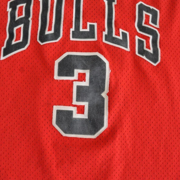 Vintage Nike Red Check Chicago Bulls Tyson Chandler 2001 NBA Home Jersey Size LG - Picture 12 of 12